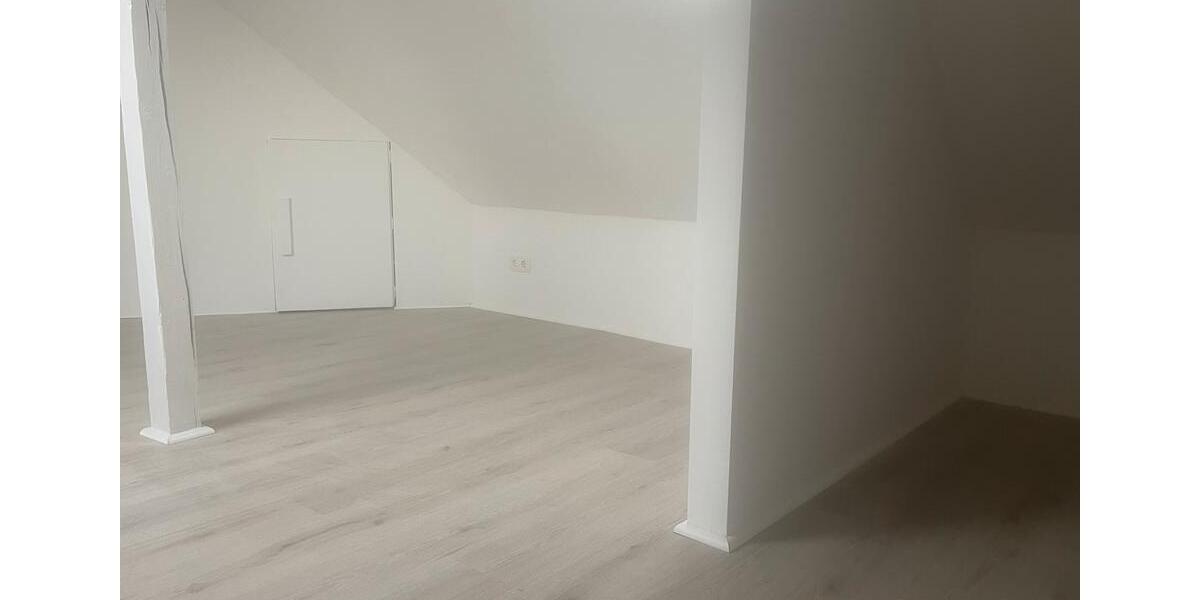 Wohnung in einem Zechenhaus mit neuer Einbauküche 5 zimmer