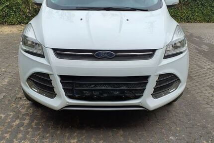 Ford Kuga 36.600 km 11.000 &euro; Duisburg 47138