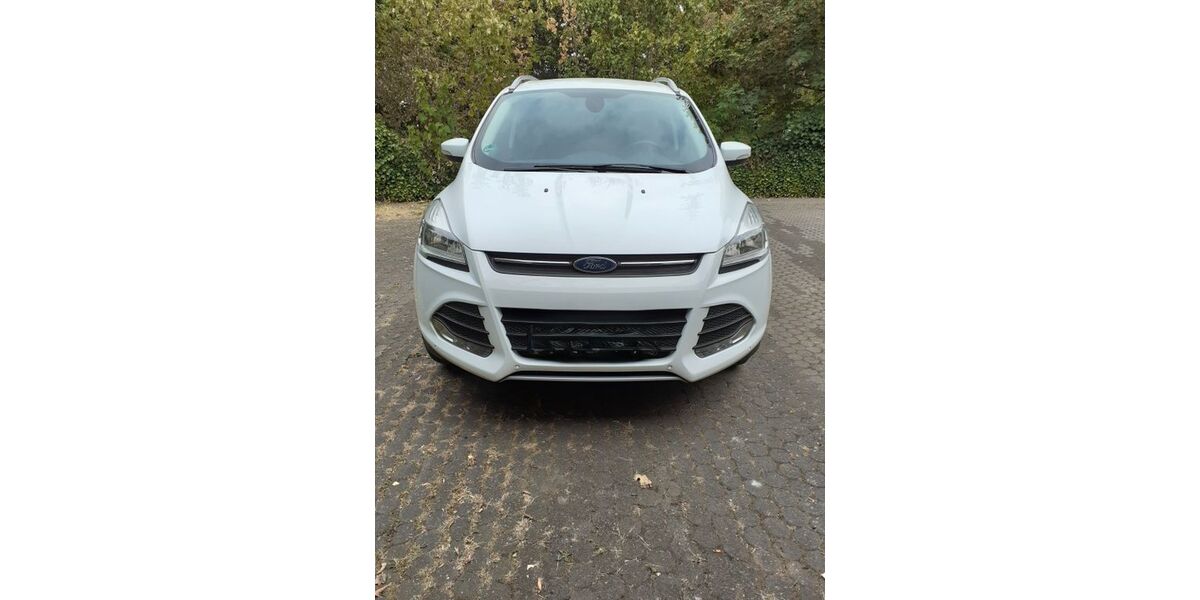 Ford Kuga 36.600 km 11.000 &euro; Duisburg 47138