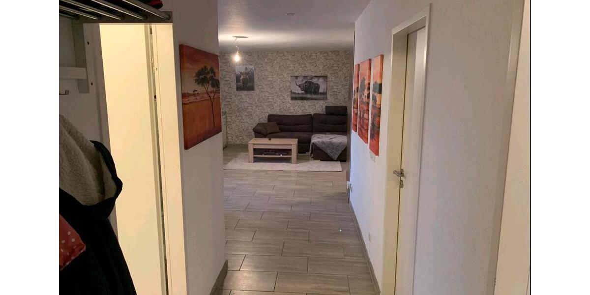 Dachgeschoßwohnung Krefeld Cracau - 3 Zimmer, 70 m&sup2;, 715&euro; | Angebot:26254888