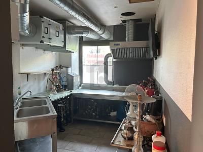 ATTRAKTIVES LOKAL MIT ALTBAUCHARME