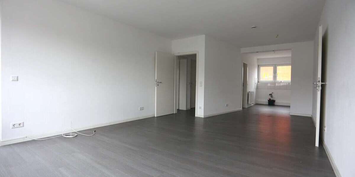 Wohnung zum Mieten in Duisburg 780 € 91 m² 4 zimmer
