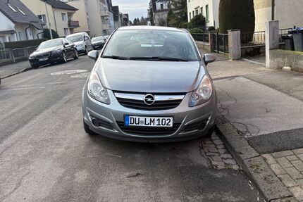 Opel Corsa 196.000 km 1.350 &euro; Düsseldorf 40237