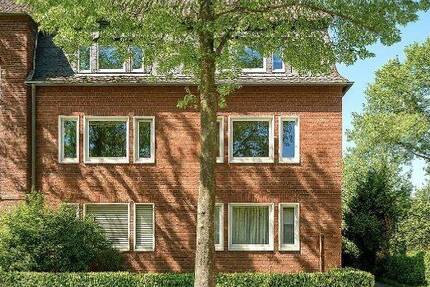 Attraktives Mehrfamilienhaus in Krefeld-Forstwald 1 zimmer