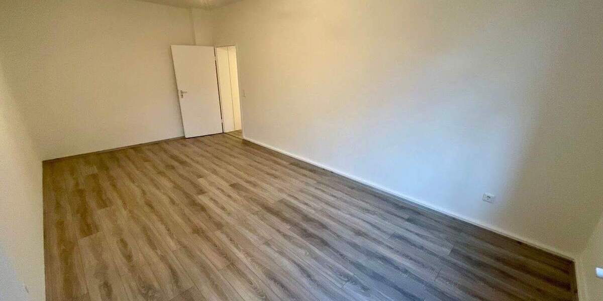 Etagenwohnung Essen Südostviertel - 3 Zimmer, 71 m&sup2;, 555&euro; | Angebot:25604853