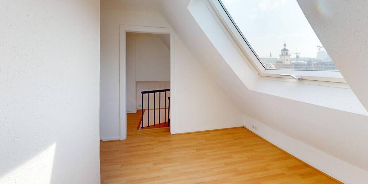 Etagenwohnung Düsseldorf Altstadt - 2 Zimmer, 56 m&sup2;, 875&euro; | Angebot:26439460