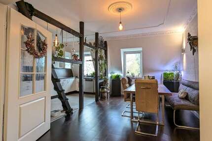 Wohnung zum Kaufen in Duisburg-Meiderich 219.000 € 132 m² 5 zimmer