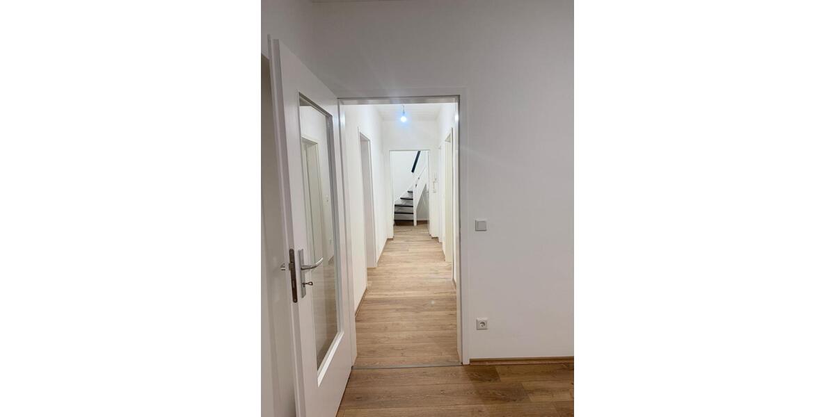 Etagenwohnung Oberhausen Alsfeld - 4 Zimmer, 85 m&sup2;, 1.300&euro; | Angebot:25433320