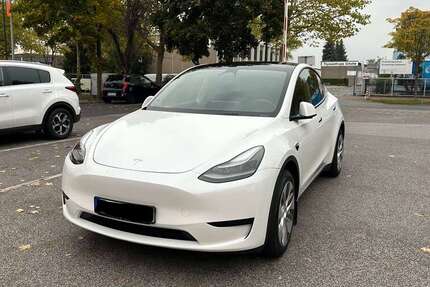 Tesla Model Y 44.100 km 36.500 &euro; Düsseldorf 40237