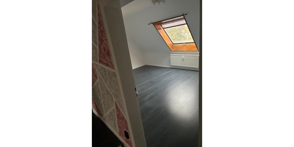 Wohnung Dachgeschosswohnung zimmer