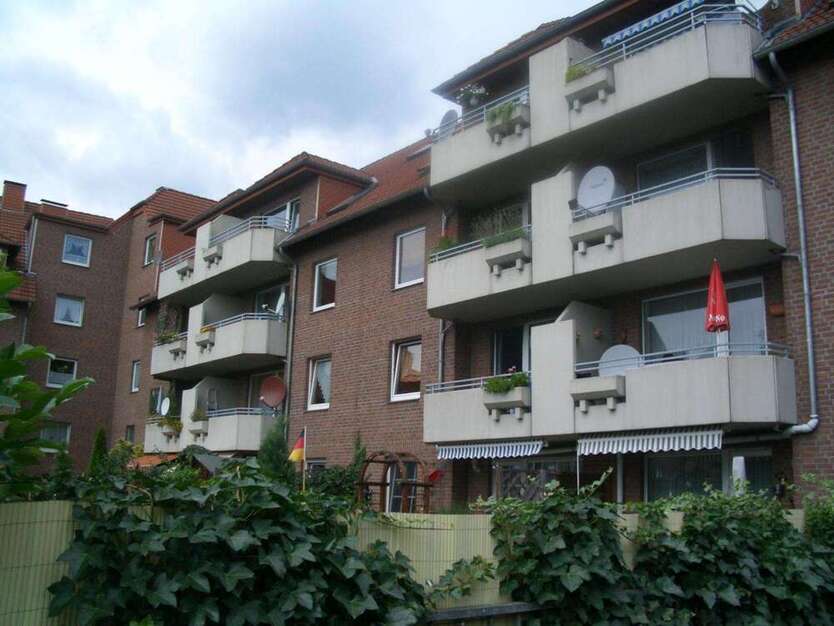 Wohnung zum Mieten in Duisburg-Neumühl 405 € 77 m²