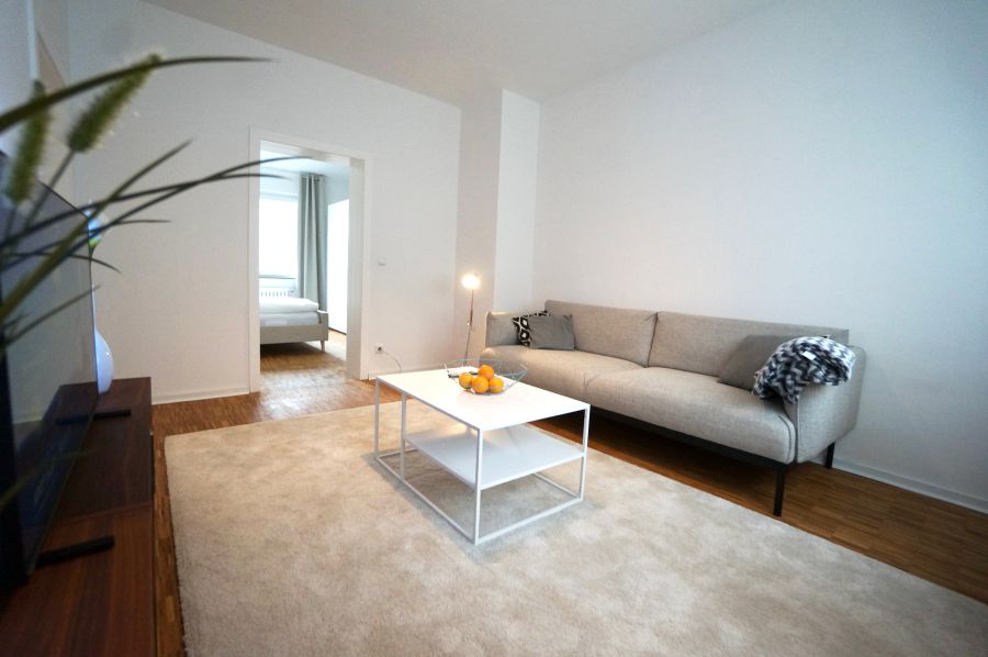 Sehr schöne 3 Zimmer Whg komplett möbliert ! Fußläufig zum HBf ! 3 zimmer