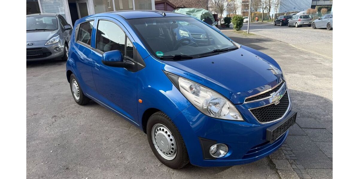 Chevrolet Spark 87.000 km 2.900 &euro; Herne 44627