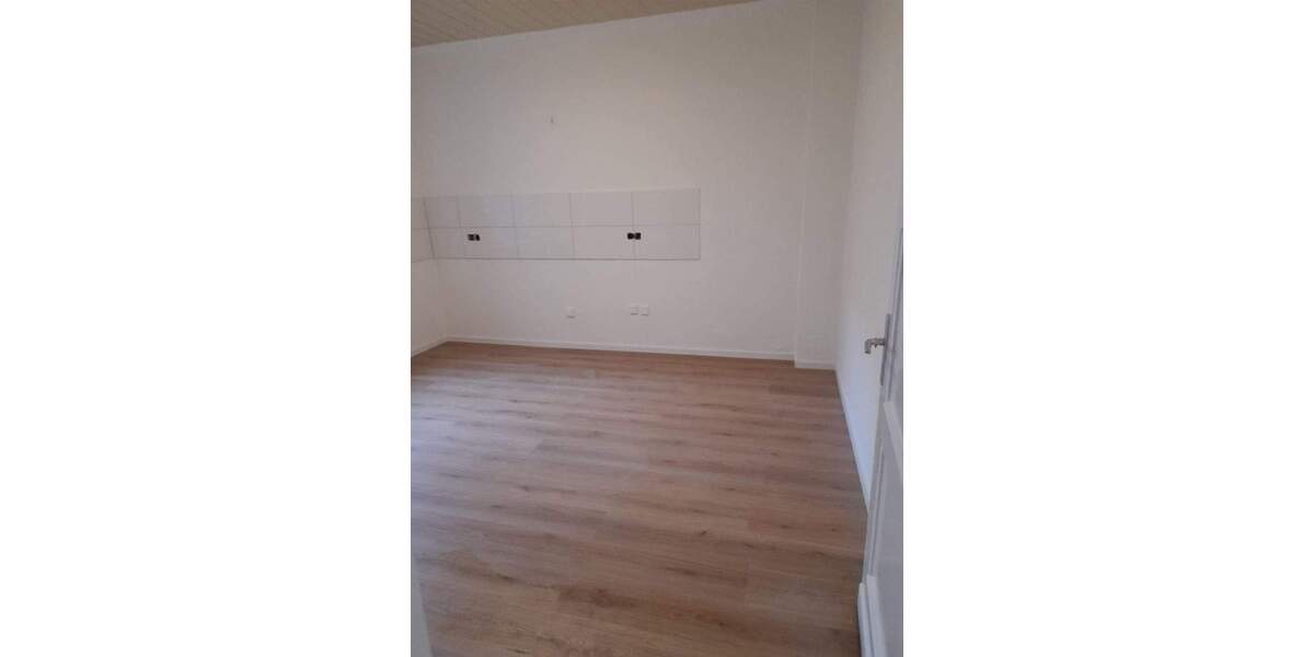 Etagenwohnung Oberhausen Marienkirche - 2 Zimmer, 61 m&sup2;, 395&euro; | Angebot:25436918