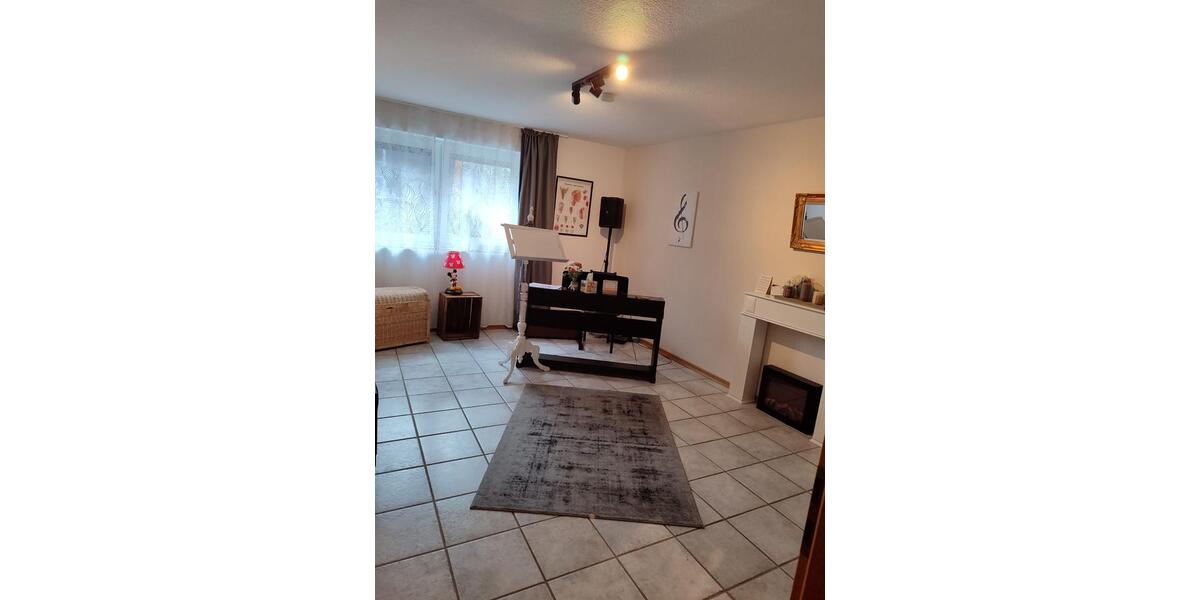 Doppelhaushälfte mit zwei Wohnparteien in guter Wohnlage 7 zimmer