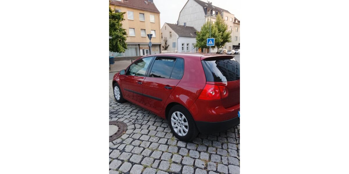 VW Golf 267.000 km 600 &euro; Duisburg 47137