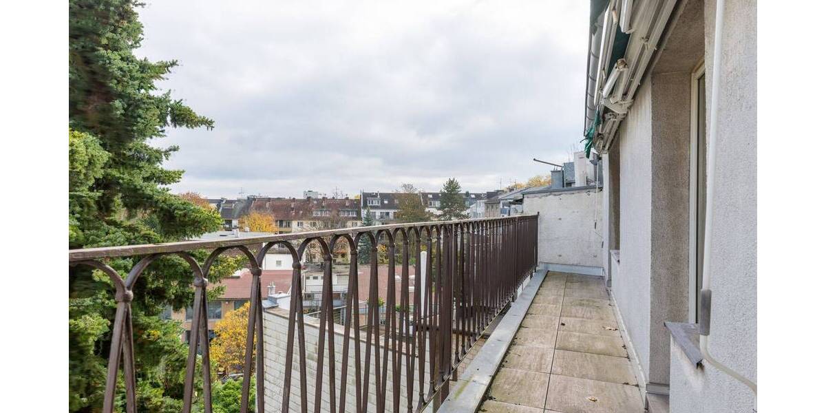 Wohnen im Zooviertel: Gemütliche Dachgeschosswohnung mit Balkon 3 zimmer