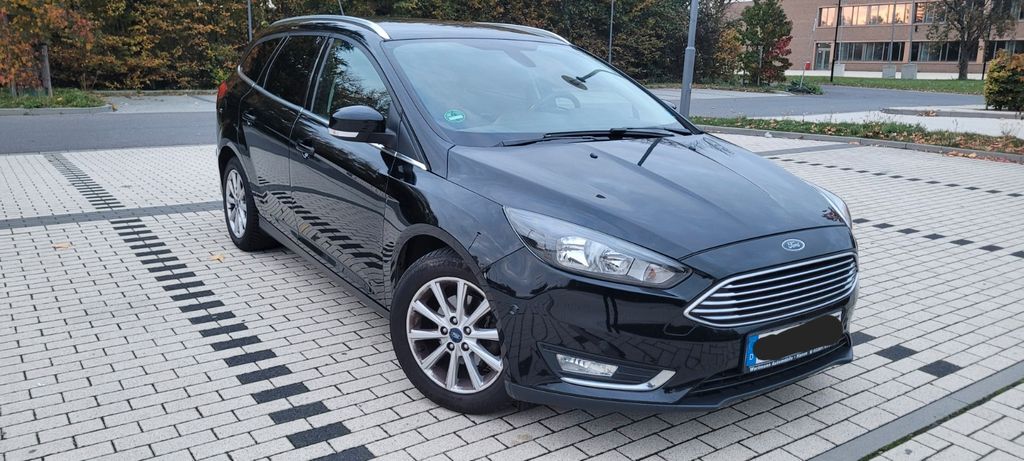 Ford Focus 142.319 km 5.900 € Moers 47441