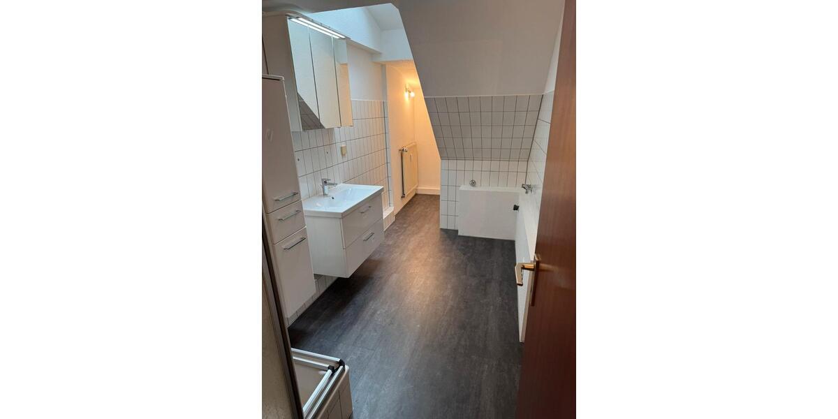 Dachgeschoßwohnung Bottrop - 3 Zimmer, 55 m&sup2;, 520&euro; | Angebot:26164522