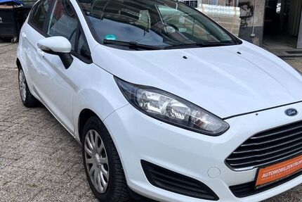 Ford Fiesta 227.000 km 2.690 &euro; Recklinghausen 45657