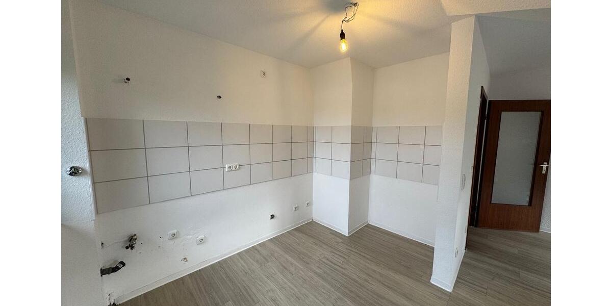 2 Zimmer Dachgeschoss Wohnung Mülheim Speldorf mit Balkon 2 zimmer
