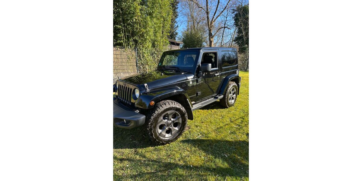 Jeep Wrangler 100.300 km 37.900 &euro; Essen 45143