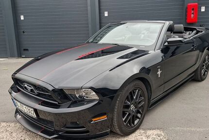 Ford Mustang 72.000 km 15.900 &euro; Bochum 44801