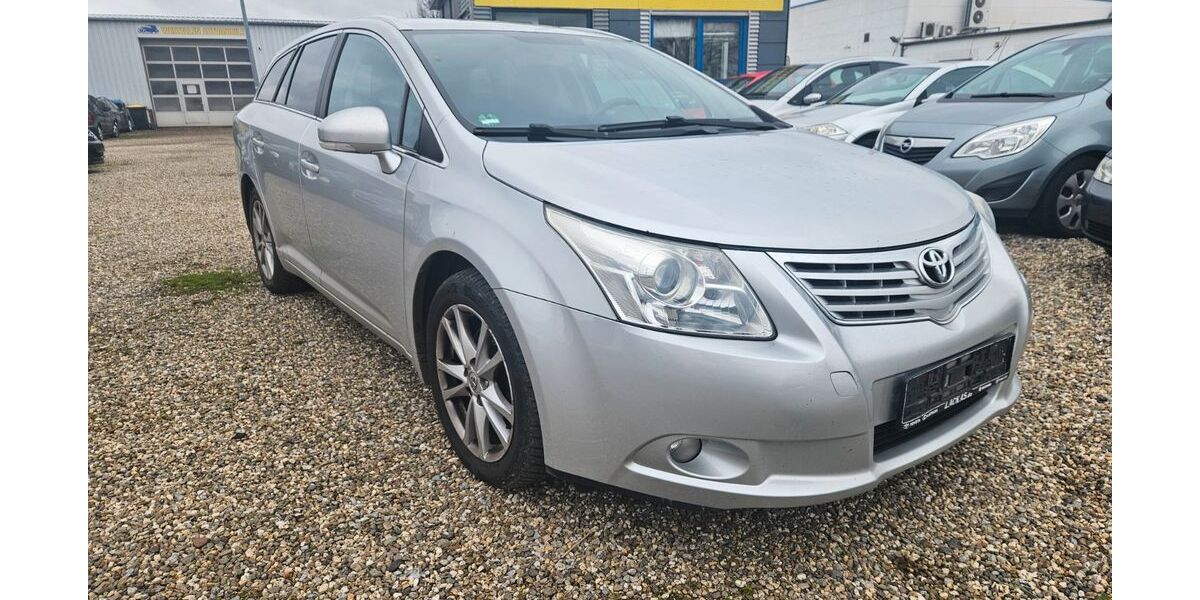 Toyota Avensis 326.000 km 3.950 &euro; Rheinberg 47495