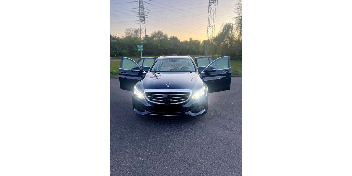 Mercedes-Benz C 250 142.000 km 18.500 &euro; Düsseldorf 40593