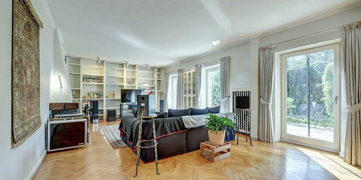 Großzügiges Einfamilienhaus mit weitläufigem Garten und Erweiterungspotenzial 6 zimmer