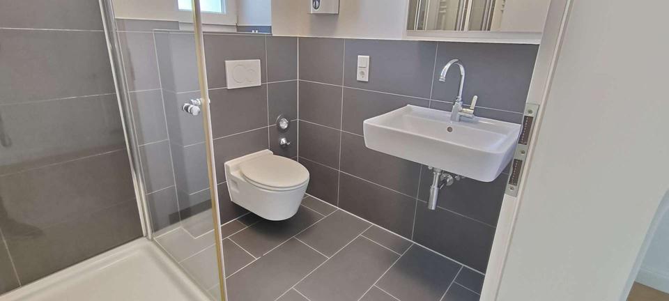 Schicke 2 Zimmer Wohnung im Altbau nähe Helios Klinikum ab sofort zu vermieten! 2 zimmer