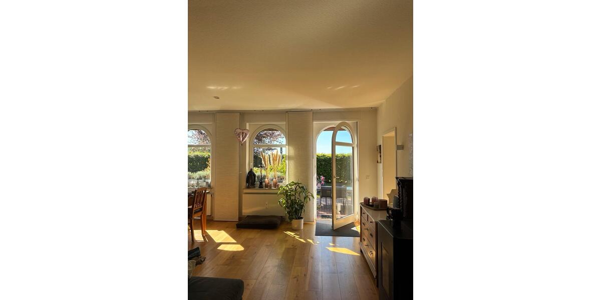 Terrassenwohnung Tönisvorst - 5 Zimmer, 170 m&sup2;, 2.185&euro; | Angebot:26407229