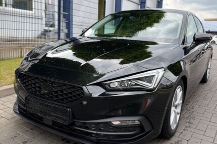 Seat Leon 90.500 km 14.800 &euro; Bochum 44795