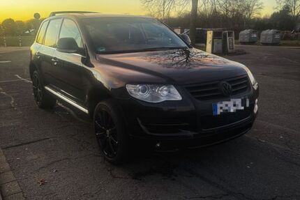 VW Touareg 294.000 km 8.100 &euro; Wesel 46487