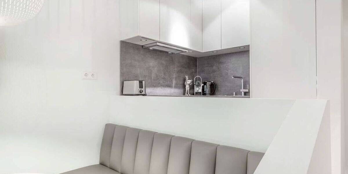 Etagenwohnung Düsseldorf Altstadt - 2 Zimmer, 55 m&sup2;, 1.450&euro; | Angebot:26826256
