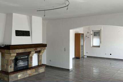 Wohnung zum Mieten in Neukirchen-Vluyn 1.300 € 131 m² 4 zimmer