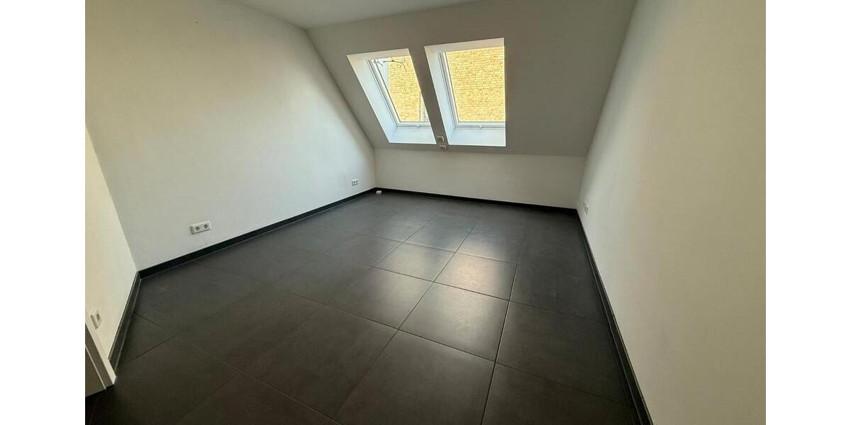 Etagenwohnung Hünxe - 4 Zimmer, 105 m&sup2;, 1.295&euro; | Angebot:25406304