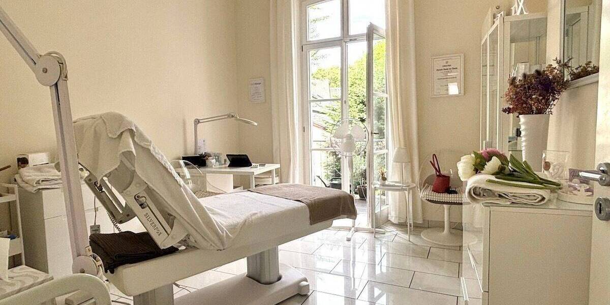 Repräsentatives Wohn- und Geschäftshaus aus der Gründerzeit in Krefeld-Uerdingen 1 zimmer