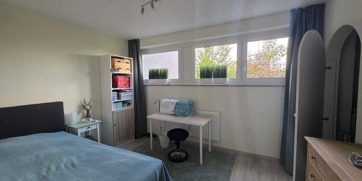 Etagenwohnung Velbert Neviges - 2 Zimmer, 75 m&sup2;, 175.000&euro; | Angebot:25357054