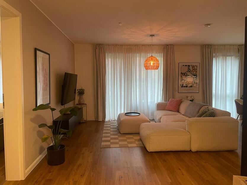 Moderne 2-Zimmer-Wohnung mit Terrasse, offener Wohnküche zimmer