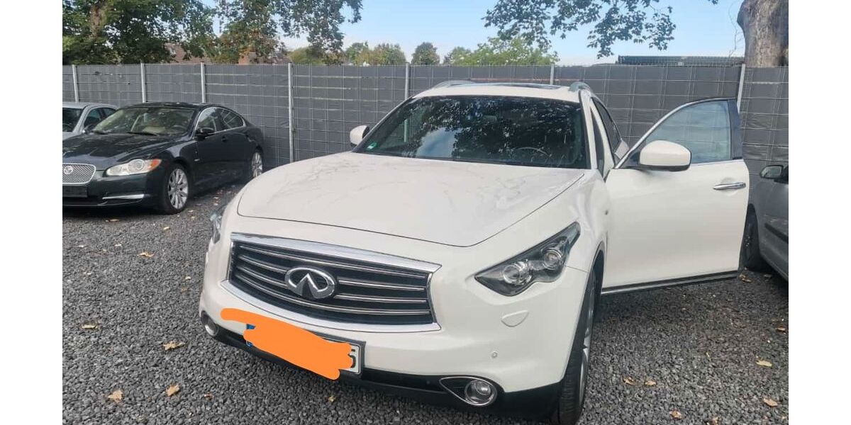 INFINITI FX 136.000 km 12.500 € Neukirchen-Vluyn 47506