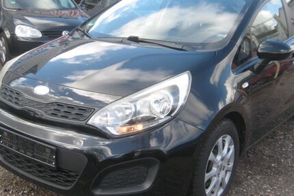 Kia Rio 193.441 km 2.800 &euro; Krefeld 47800