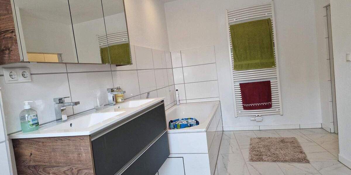 Doppelhaushälfte Duisburg Alt-Homberg - 5 Zimmer, 143 m&sup2;, 290.000&euro; | Angebot:25413666