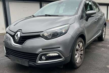 Renault Captur 99.303 km 7.550 &euro; Düsseldorf 40589