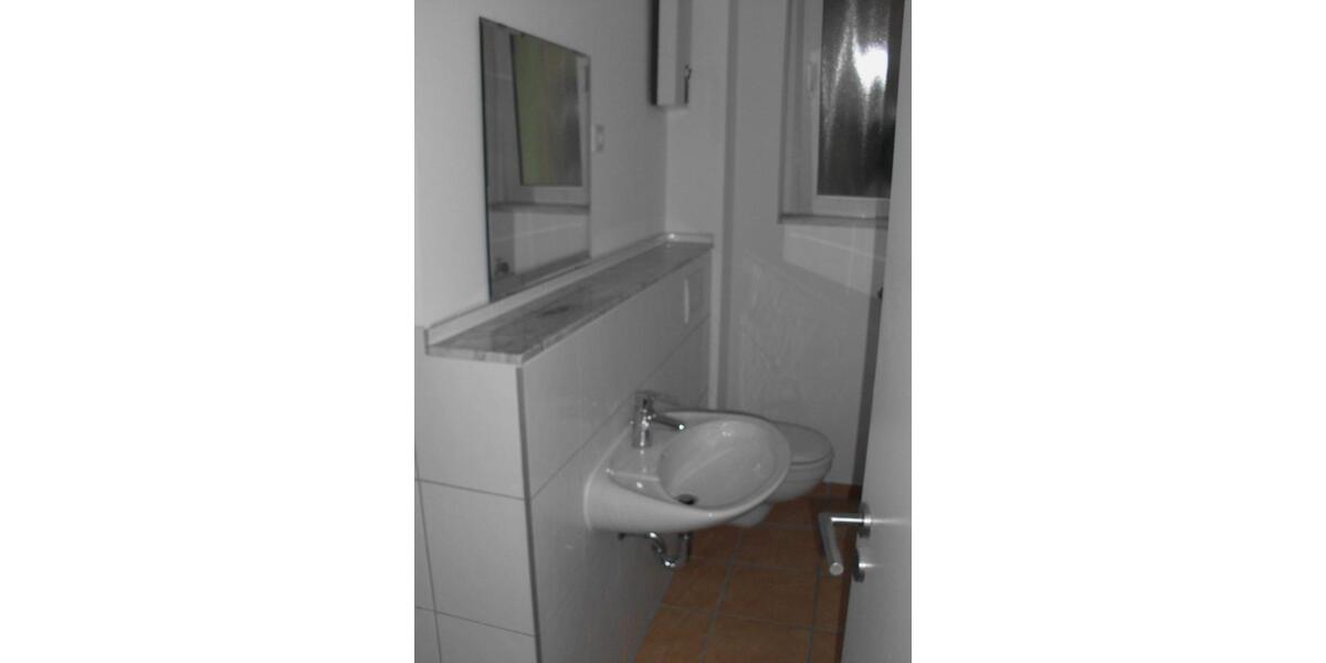 Etagenwohnung Krefeld Dießem - 1 Zimmer, 32 m&sup2;, 300&euro; | Angebot:26265941