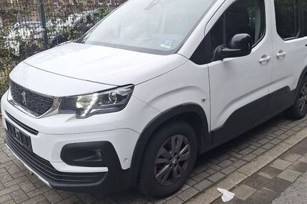 Peugeot Rifter 198.000 km 11.900 &euro; Mülheim an der Ruhr 45473