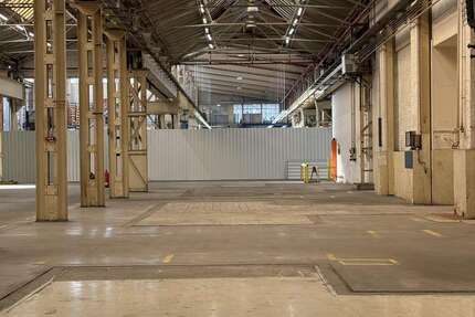 Halle in Gelsenkirchen 11.000 € 2170 m² zimmer