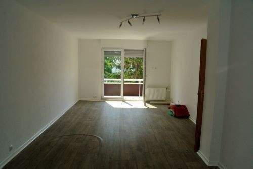 Im Königreich Mülheim-Broich 2 Zimmer Dachgeschoss im gepflegten Altbau mit Balkon** 2 zimmer