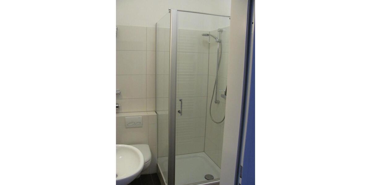 Dachgeschoßwohnung Oberhausen - 2 Zimmer, 36 m&sup2;, 380&euro; | Angebot:26227256
