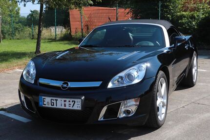 Opel GT 30.343 km 15.599 &euro; Essen 45355
